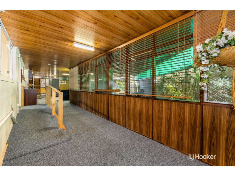 2 Poulshot Crescent, Elizabeth Vale SA 5112