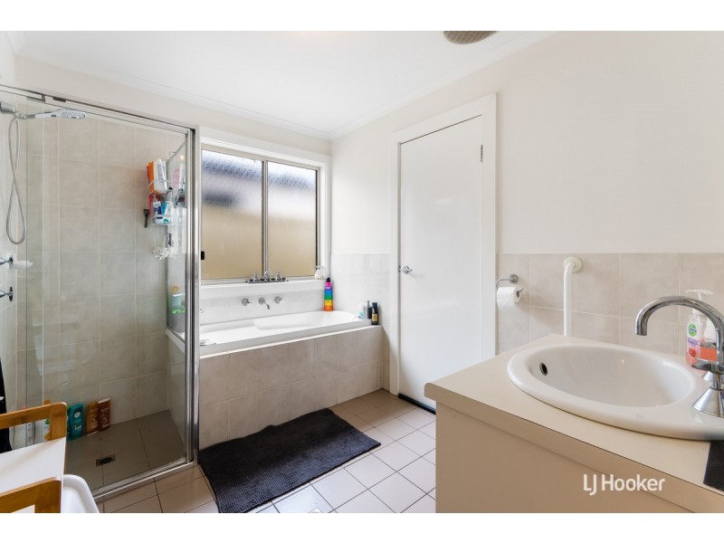 122 Coventry Road, Smithfield Plains SA 5114