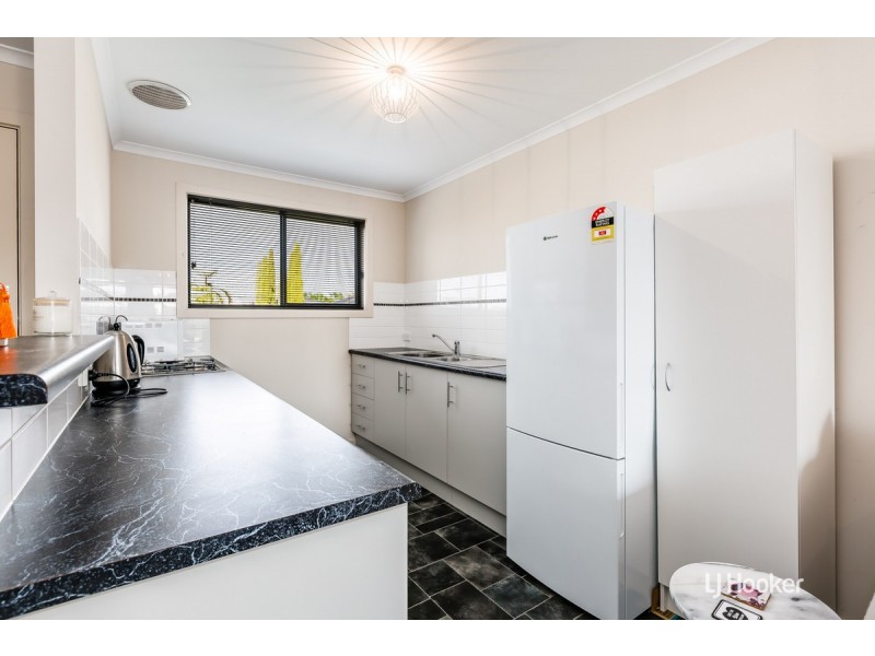 23 Tatura Road, Munno Para West SA 5115