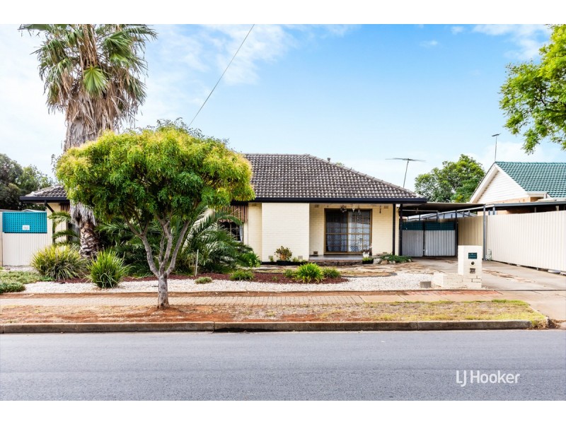 13 St Leonard Crescent, Elizabeth Downs SA 5113