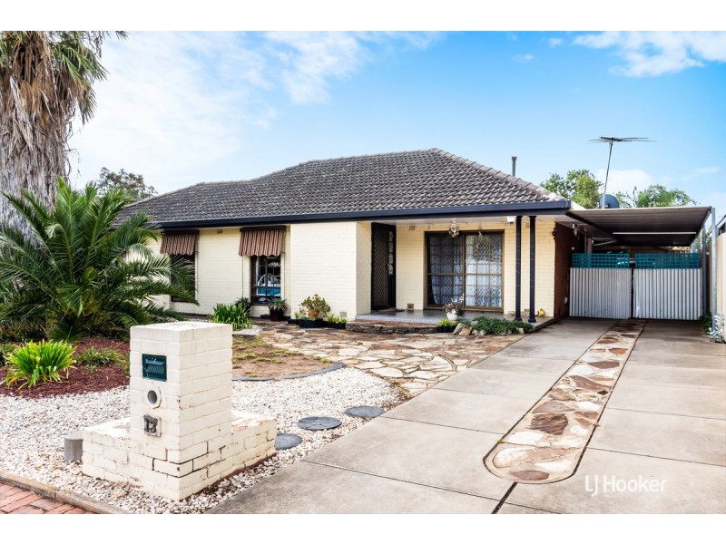 13 St Leonard Crescent, Elizabeth Downs SA 5113