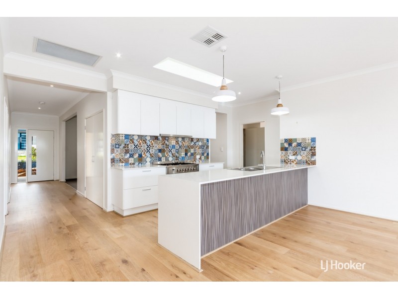 12 Charleston Crescent, Blakeview SA 5114