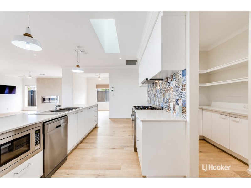 12 Charleston Crescent, Blakeview SA 5114