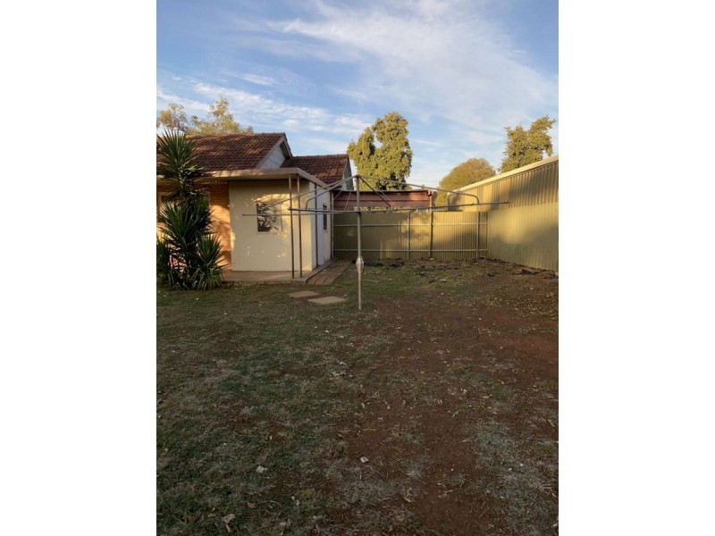 2 Hayles Road, Elizabeth Park SA 5113