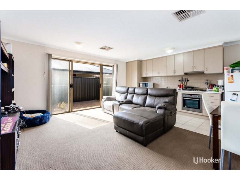 16 Torrens Street, Andrews Farm SA 5114