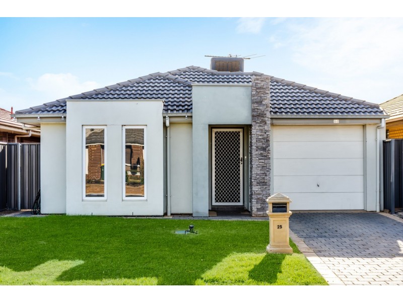 25 Valiant Road, Munno Para West SA 5115