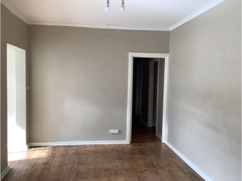 6 Short Road, Elizabeth SA 5112