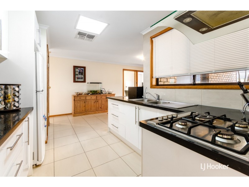 17 Hawthorn Terrace, Parafield Gardens SA 5107