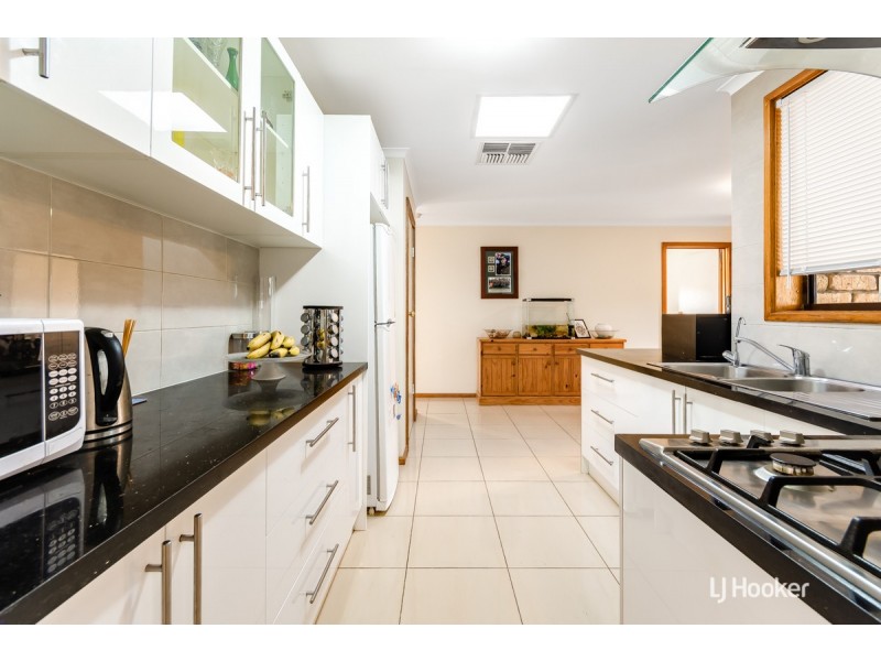 17 Hawthorn Terrace, Parafield Gardens SA 5107
