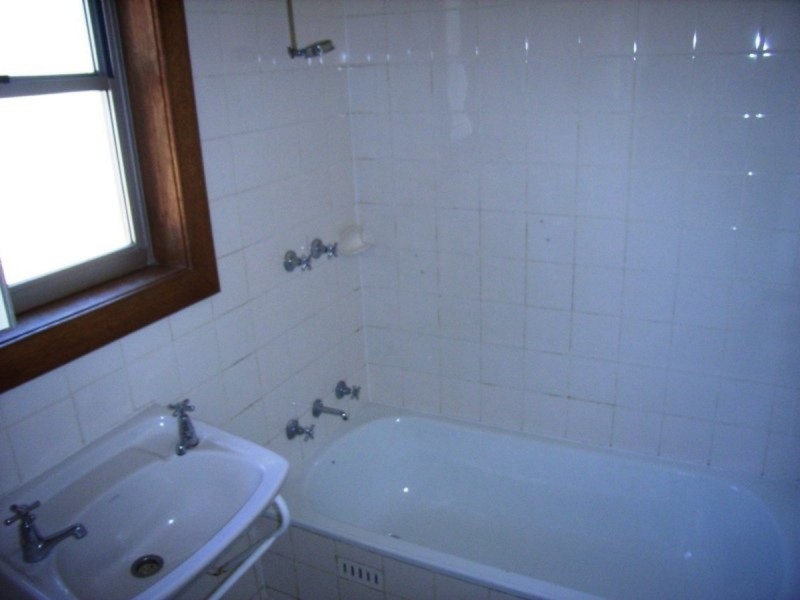 16 Flower Street, Elizabeth Downs SA 5113