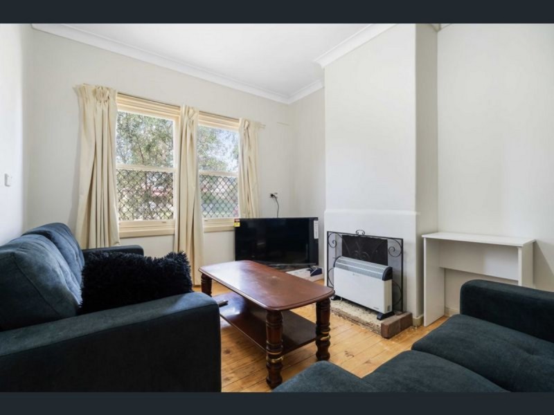 10 Sampson Road, Elizabeth Grove SA 5112