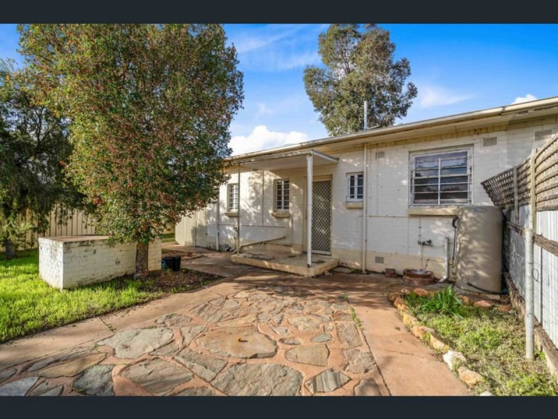 10 Sampson Road, Elizabeth Grove SA 5112