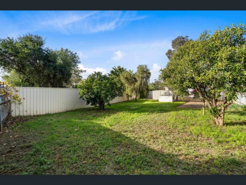 10 Sampson Road, Elizabeth Grove SA 5112