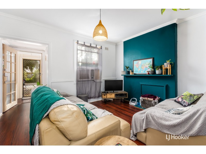 30 Stakes Crescent, Elizabeth Downs SA 5113