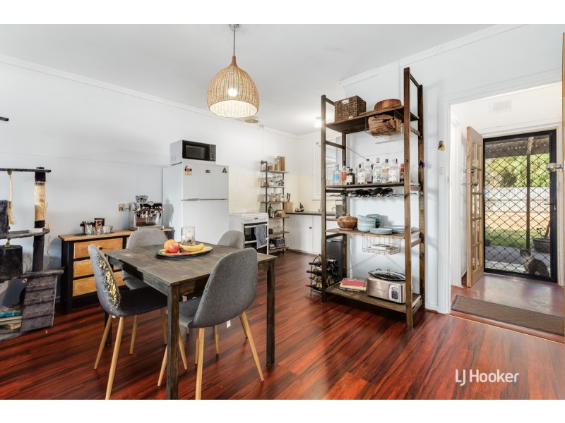 30 Stakes Crescent, Elizabeth Downs SA 5113