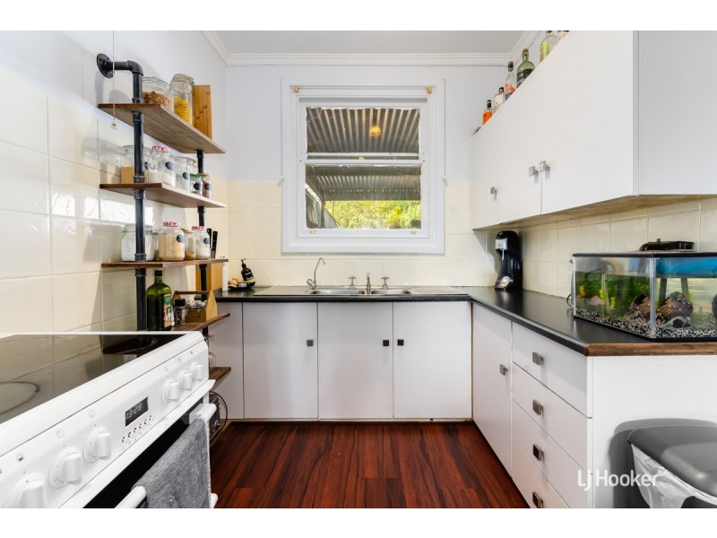 30 Stakes Crescent, Elizabeth Downs SA 5113