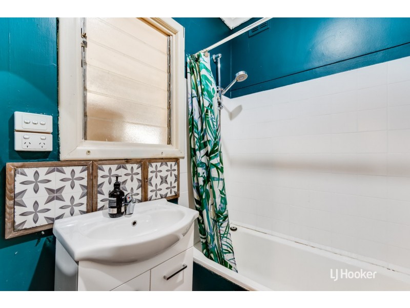 30 Stakes Crescent, Elizabeth Downs SA 5113