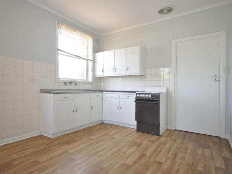 13 Kentish Road, Elizabeth Downs SA 5113