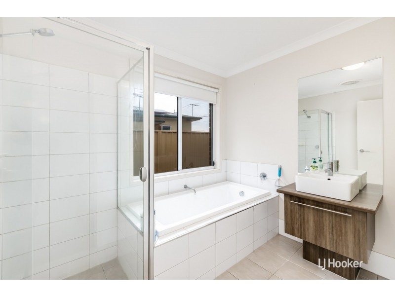 42 Tudor Crescent, Smithfield Plains SA 5114