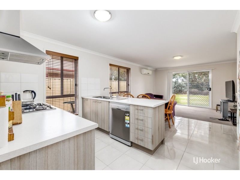 42 Tudor Crescent, Smithfield Plains SA 5114