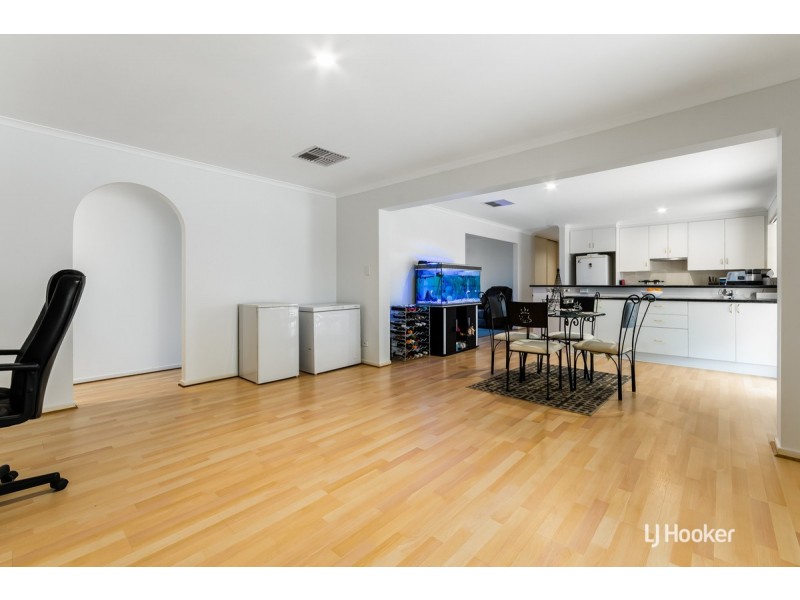 14 Kimvu Court, Munno Para West SA 5115