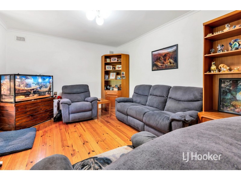 16 Wimborne Street, Elizabeth Downs SA 5113