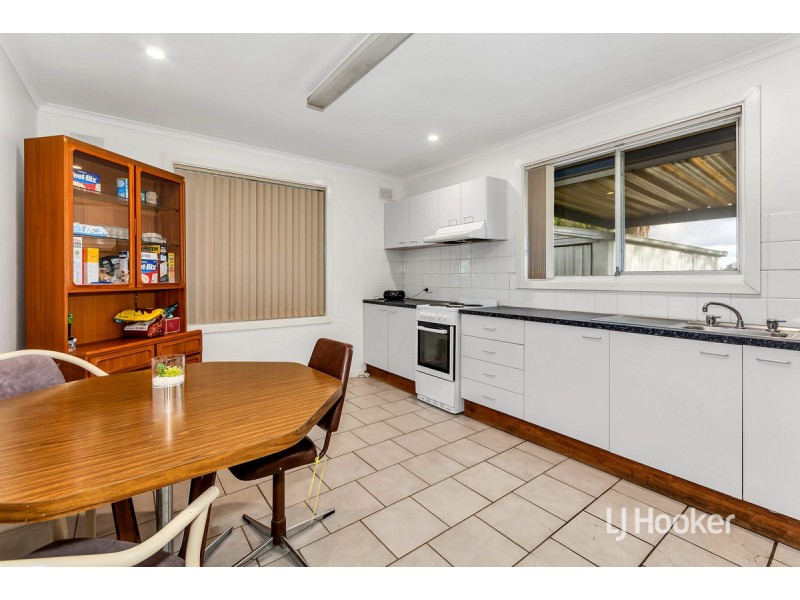 16 Wimborne Street, Elizabeth Downs SA 5113