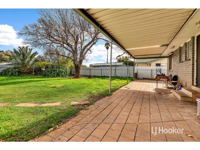 16 Wimborne Street, Elizabeth Downs SA 5113