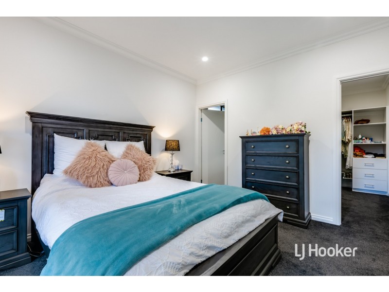 8 Rosemary Avenue, Parafield Gardens SA 5107