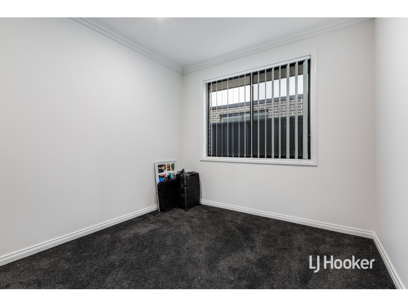 8 Rosemary Avenue, Parafield Gardens SA 5107