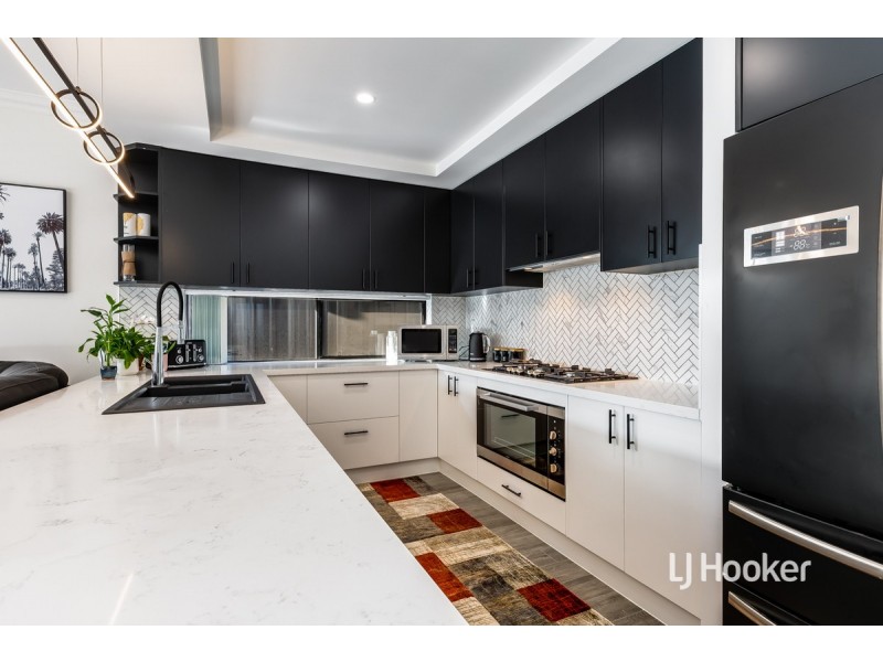 8 Rosemary Avenue, Parafield Gardens SA 5107