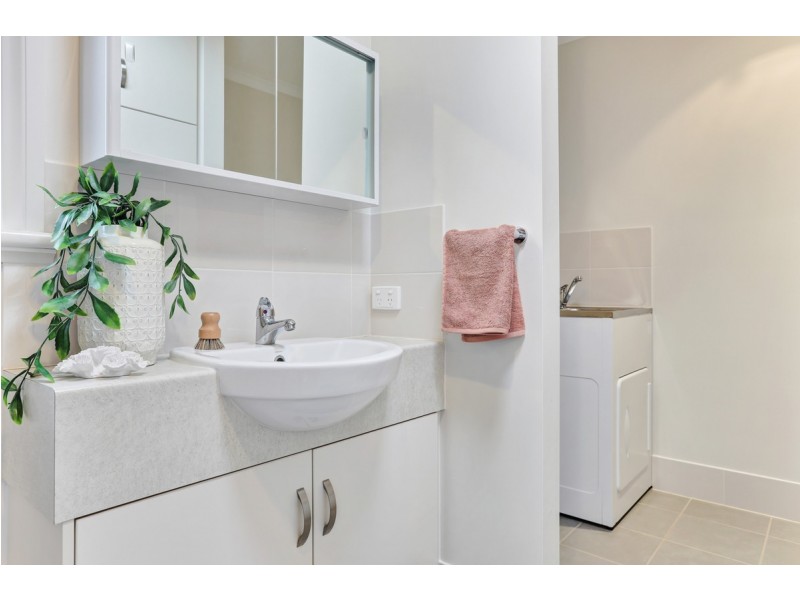 33 Catalina Road, Elizabeth East SA 5112