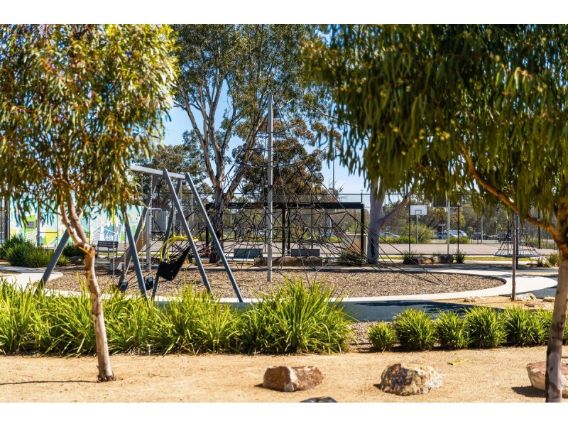 33 Catalina Road, Elizabeth East SA 5112