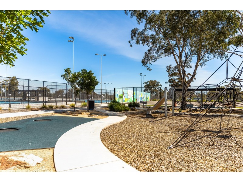 33 Catalina Road, Elizabeth East SA 5112