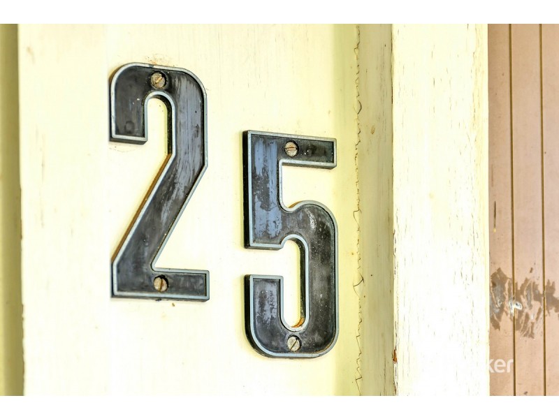 25 Barrington Road, Elizabeth Downs SA 5113