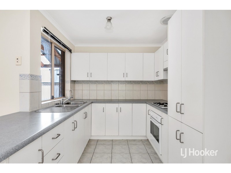 11 Fatchen Close, Evanston Park SA 5116