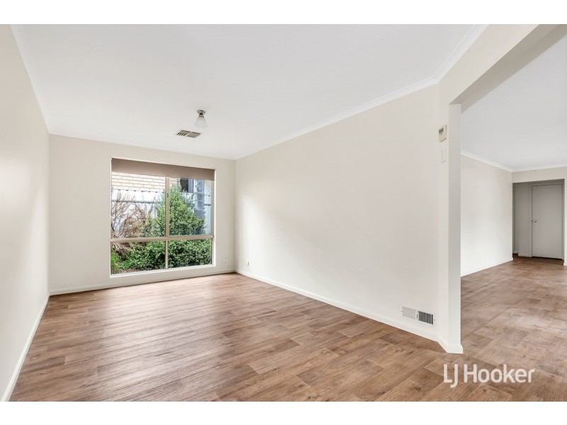 11 Fatchen Close, Evanston Park SA 5116