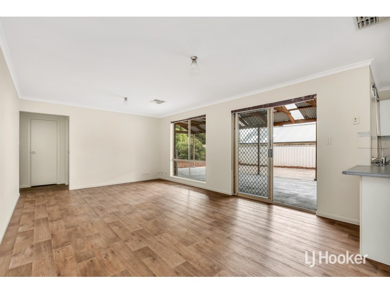 11 Fatchen Close, Evanston Park SA 5116