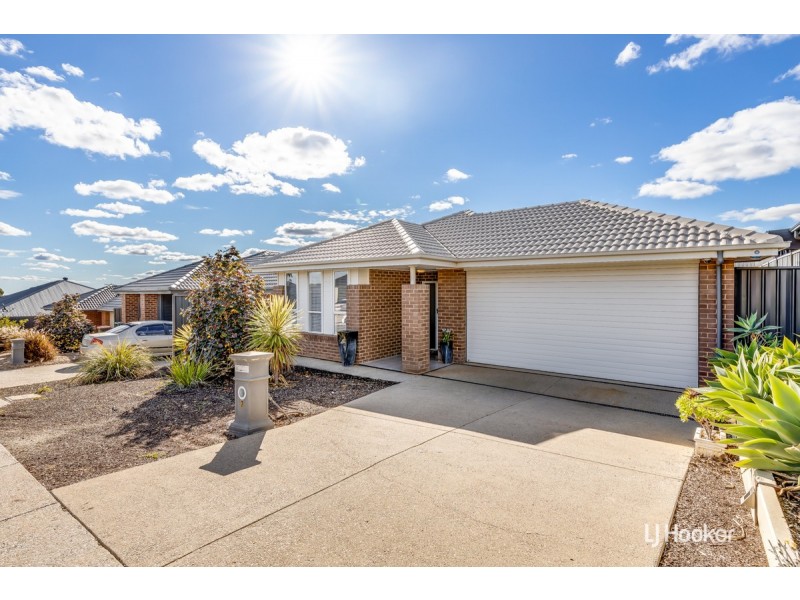 7 Lomandra Crescent, Hillbank SA 5112