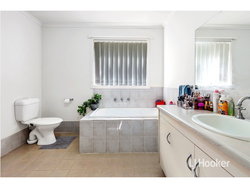 5 Dylan Court, Smithfield SA 5114