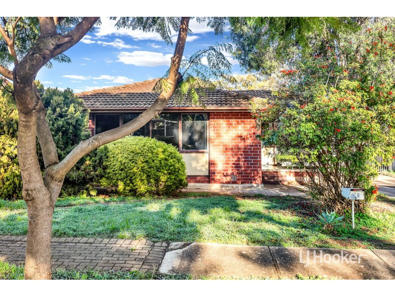 16 Burford Street, Elizabeth Downs SA 5113