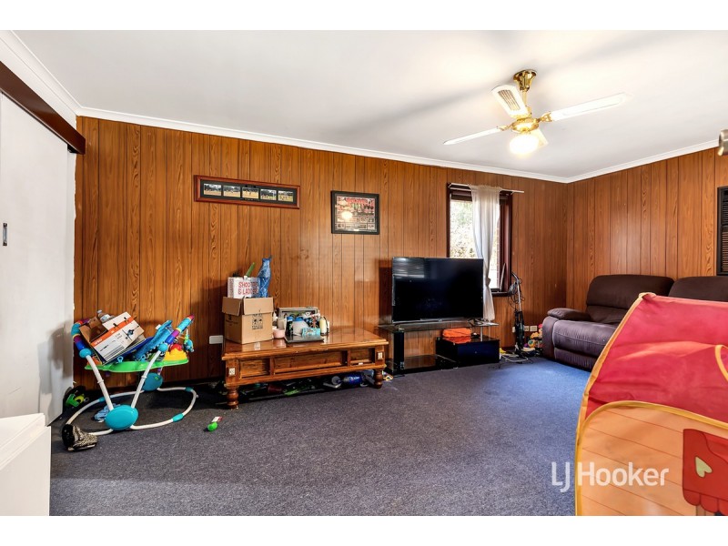 16 Burford Street, Elizabeth Downs SA 5113