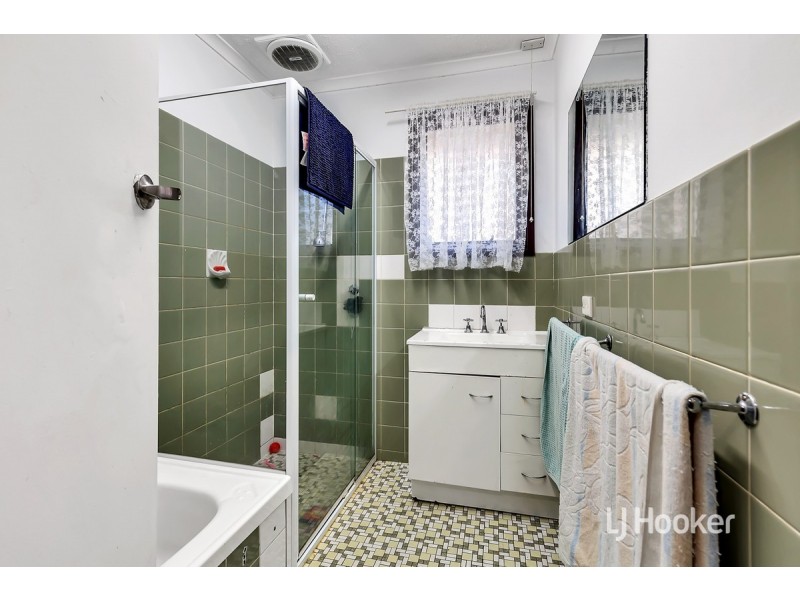 16 Burford Street, Elizabeth Downs SA 5113