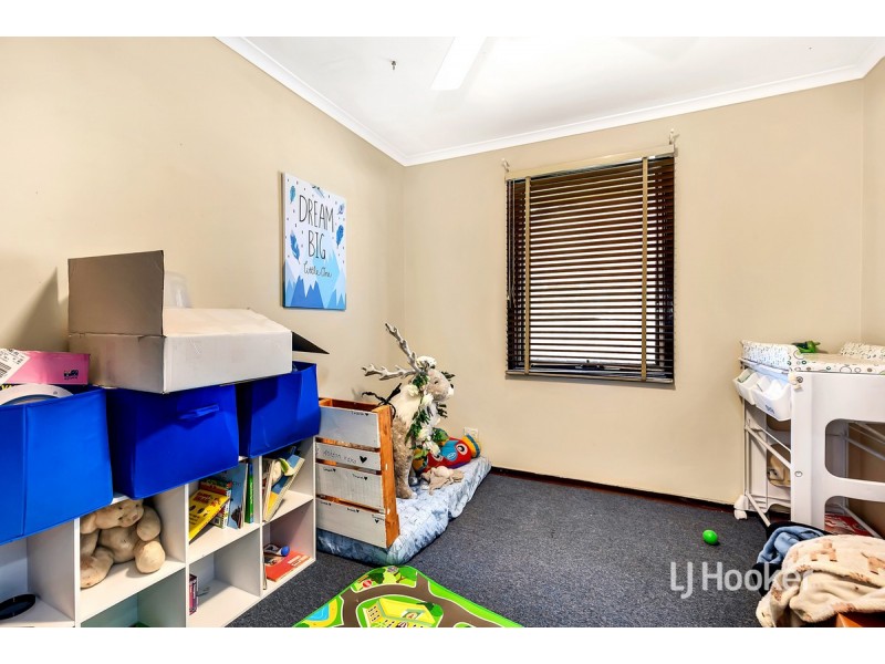 16 Burford Street, Elizabeth Downs SA 5113