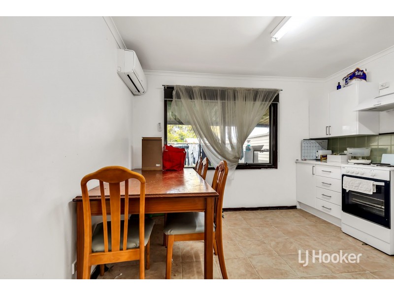 16 Burford Street, Elizabeth Downs SA 5113