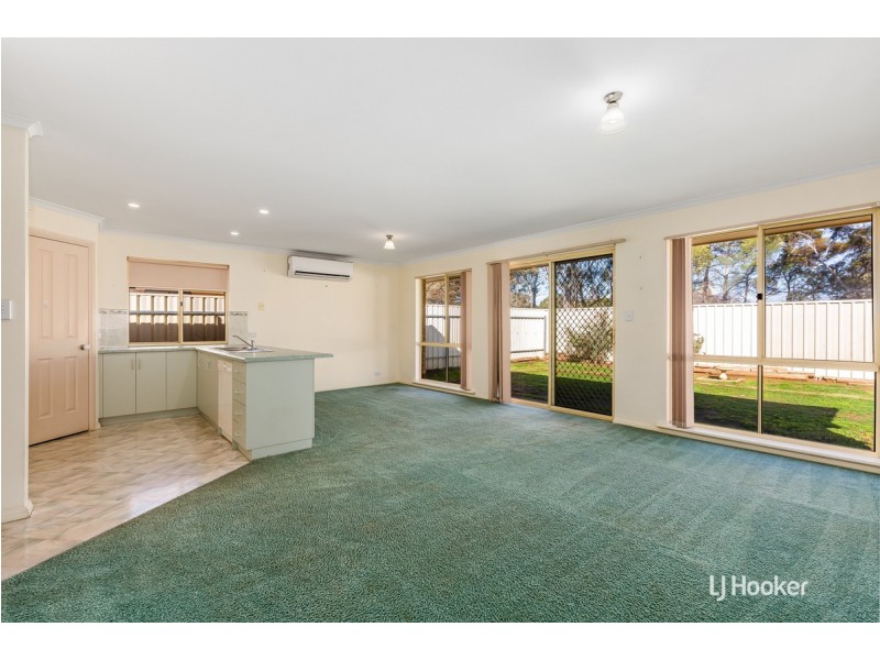 27 Grace Boulevard, Smithfield Plains SA 5114