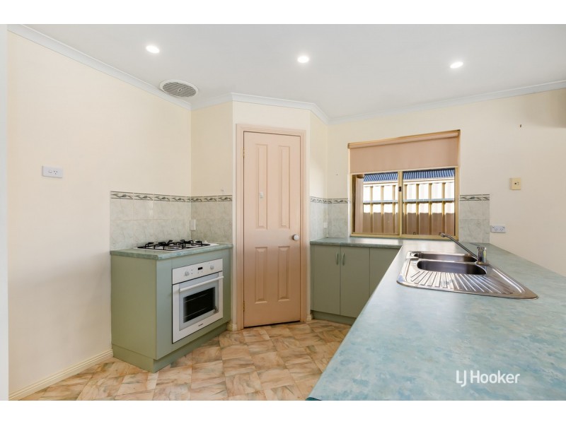 27 Grace Boulevard, Smithfield Plains SA 5114