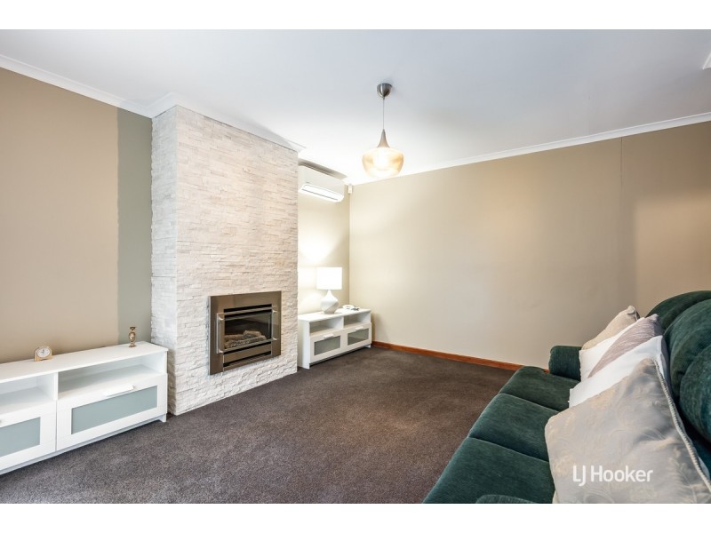 9 Carcoola Road, Munno Para SA 5115