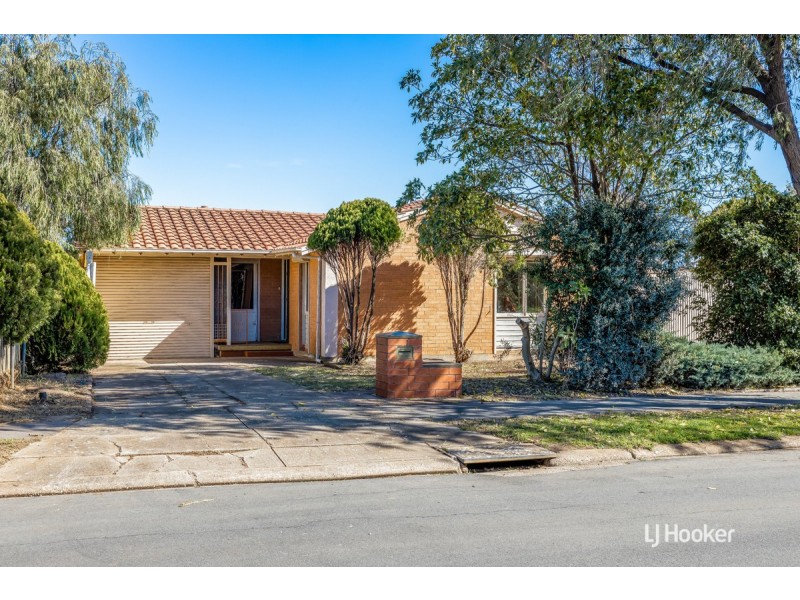 21 Dimboola Court, Craigmore SA 5114
