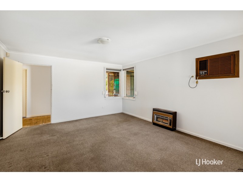 21 Dimboola Court, Craigmore SA 5114